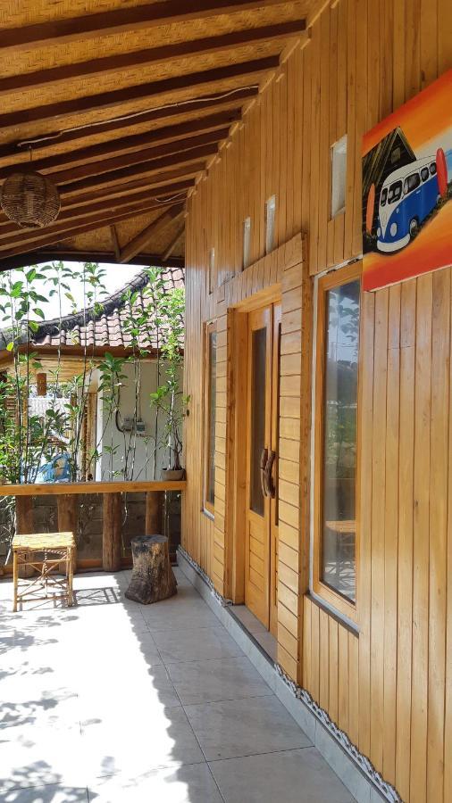 Friend House Stay & Surf Airsatang Exterior photo